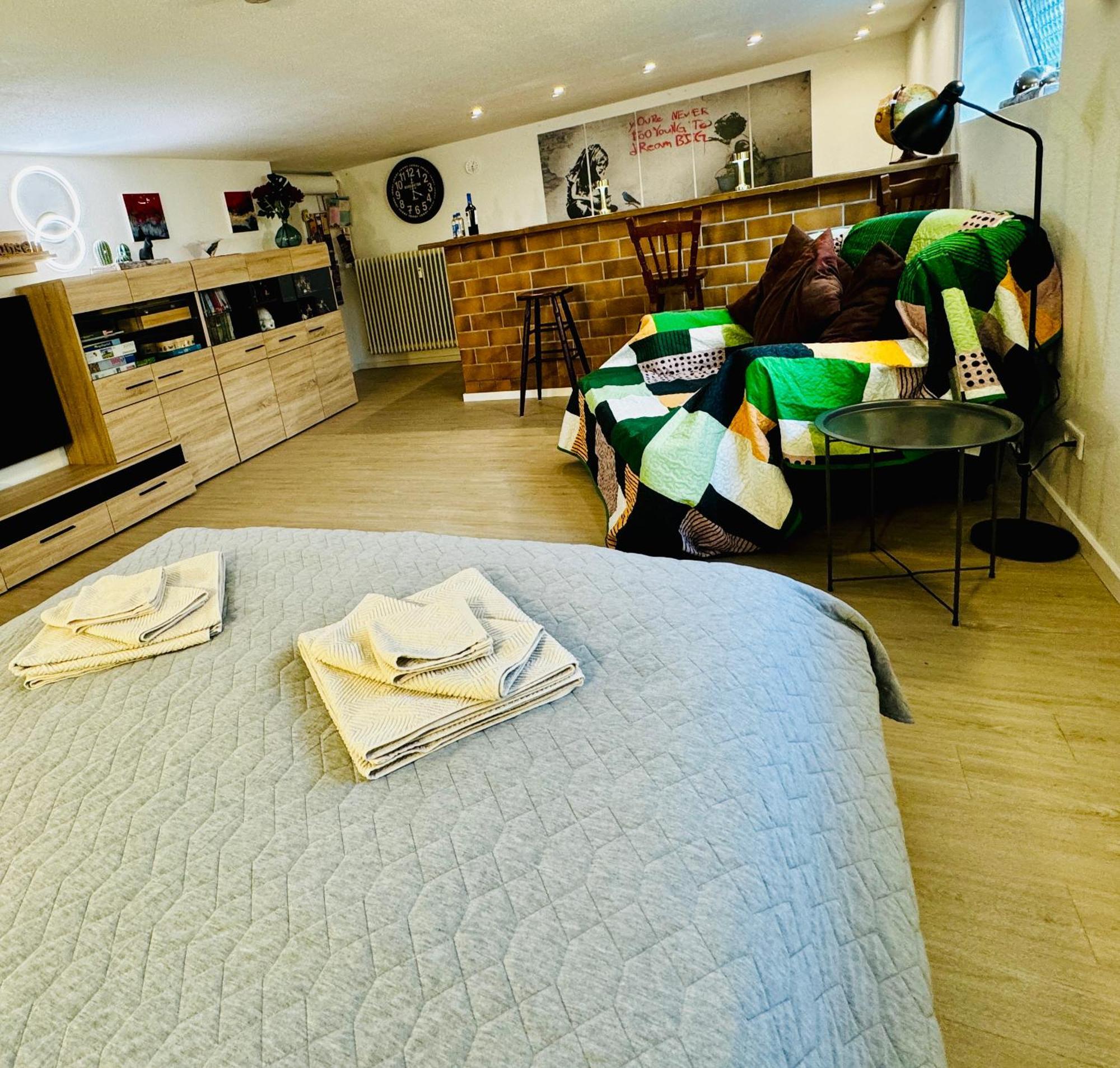 Tulip Path 3, Ferien & Monteur Wohnung מלה מראה חיצוני תמונה